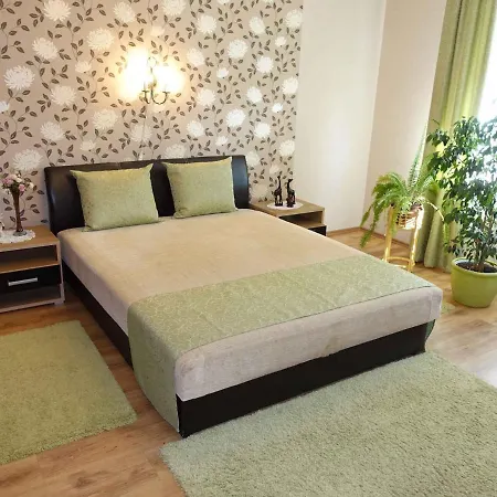 In - Balaton 40755 Gyenesdiás